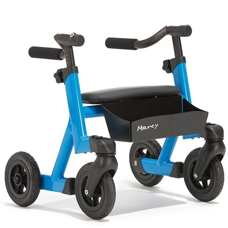 En blå rollator med hjul.